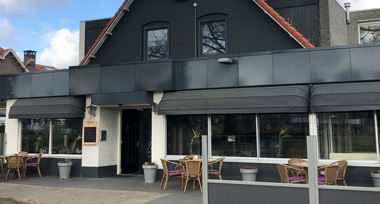 Ingang van Fletcher Hotel-Restaurant Waalwijk